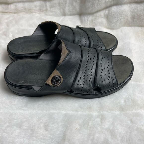 Propèt black leather laser cutouts details and medallion slide sandals size 10 - Picture 1 of 7